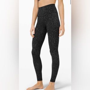 Lululemon Align Pant 28” Wild Thing Camo Deep Coal Multi, Size 6